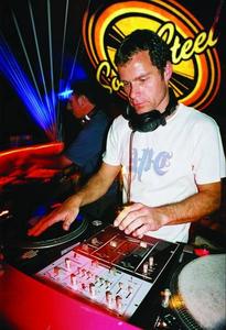 DARREN KNOTT-ALIAS DK