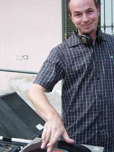 DJ DALLOMO