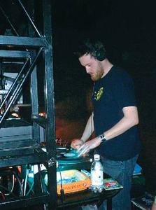 DJ PEEDOO