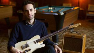 JULIAN LAGE
