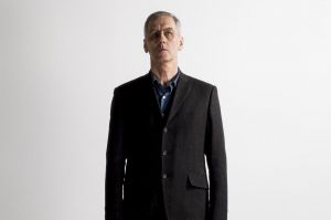 ROBERT FORSTER the go betweens