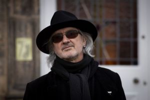 WAYNE HUSSEY/THE MISSION The Sisters of Mercy