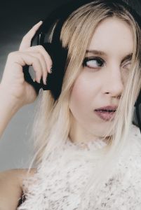 ALICE ROBBER